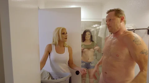 Princess Cum: Blonde haired Jessica Rex handjob